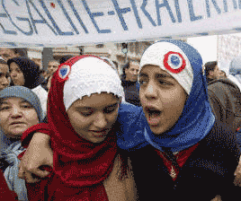 Cocarde tricolore française Ruban bleu blanc rouge 14 juillet -  France